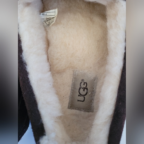 Ugg  S/N 1101110 Mens Ascot Suede Slipper Color Chocolate Brown Fur LinedSize main image 10